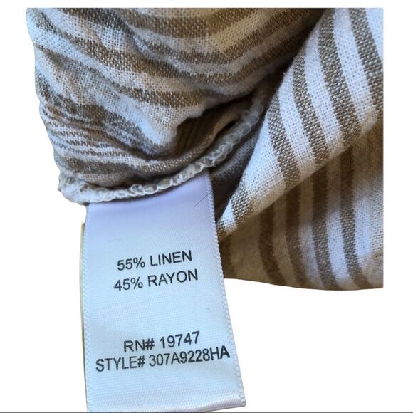 𝅺land ‘n Sea Linen Blend Capris EUC - Picture 10 of 10